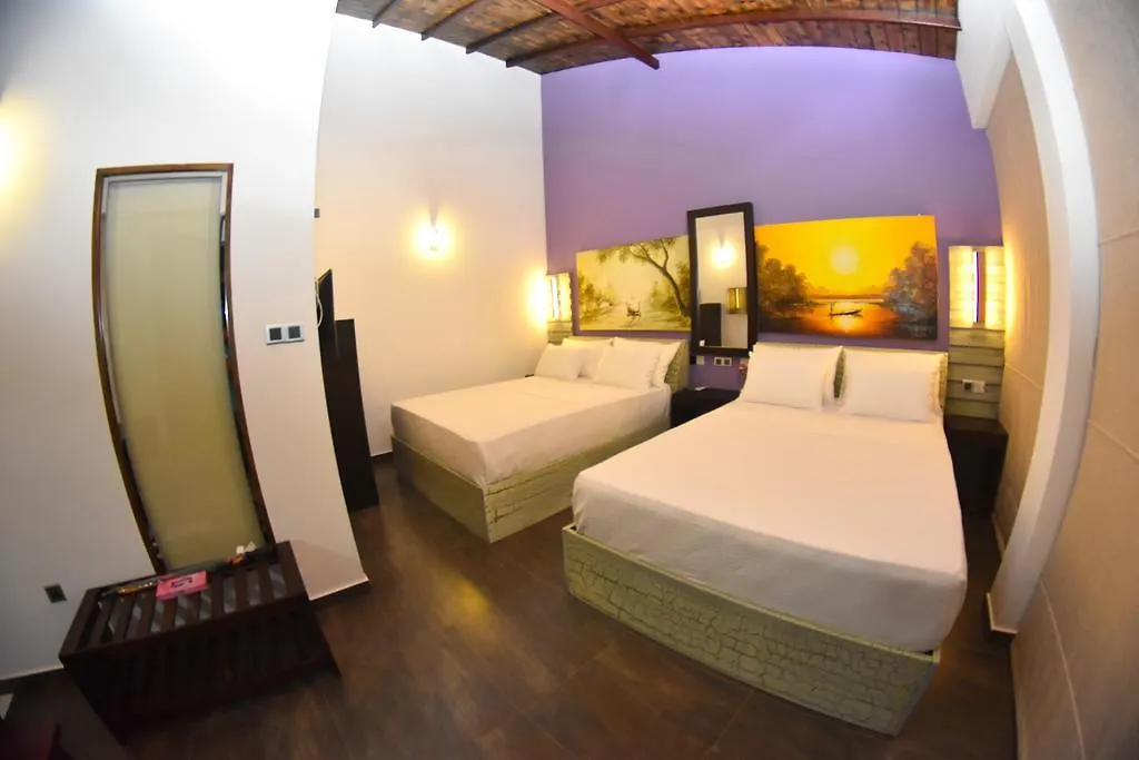 Staymo Meepura Residence Negombo