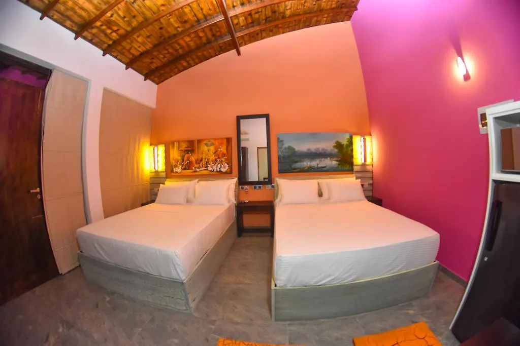 Konukevi Staymo Meepura Residence Negombo